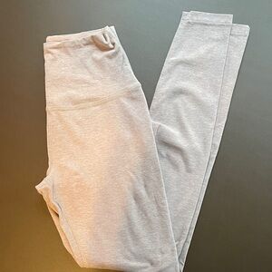 Beyond Yoga Light Pink & Gray Spacedye Leggings